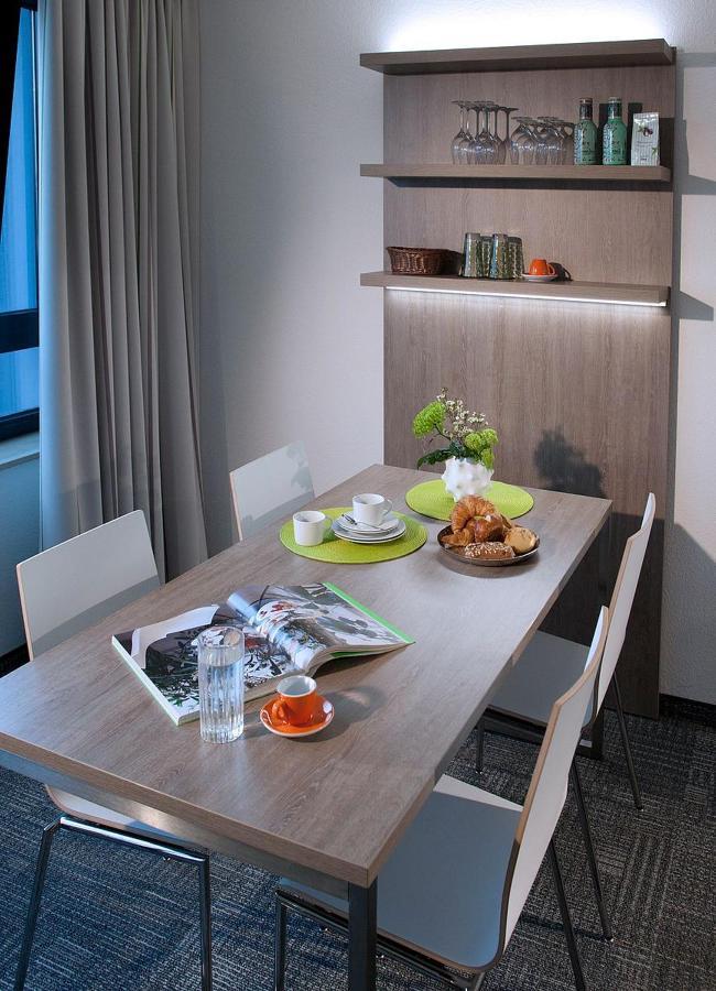 Messe Residence Boardinghouse Дюселдорф Екстериор снимка